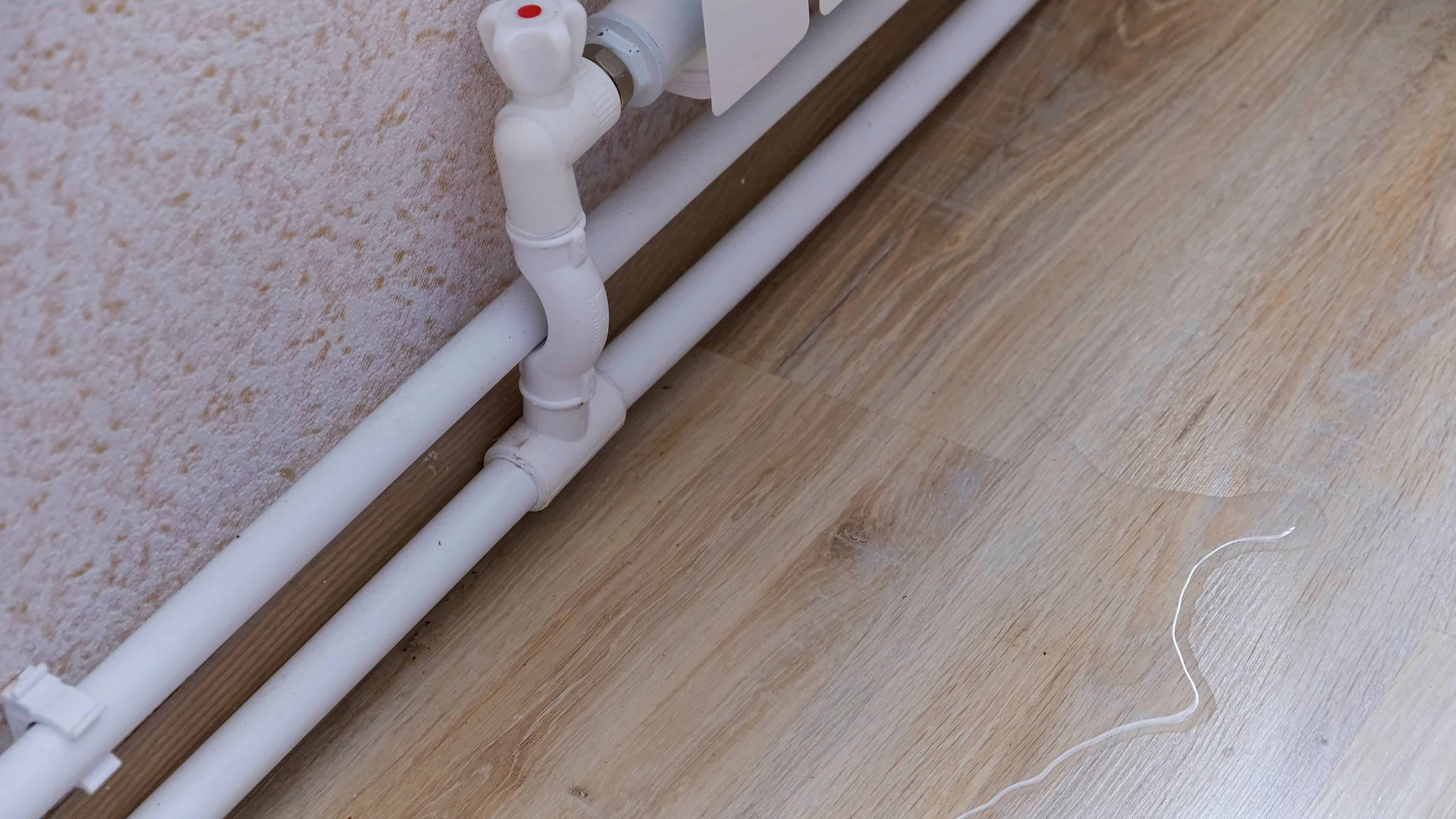tub leaks image