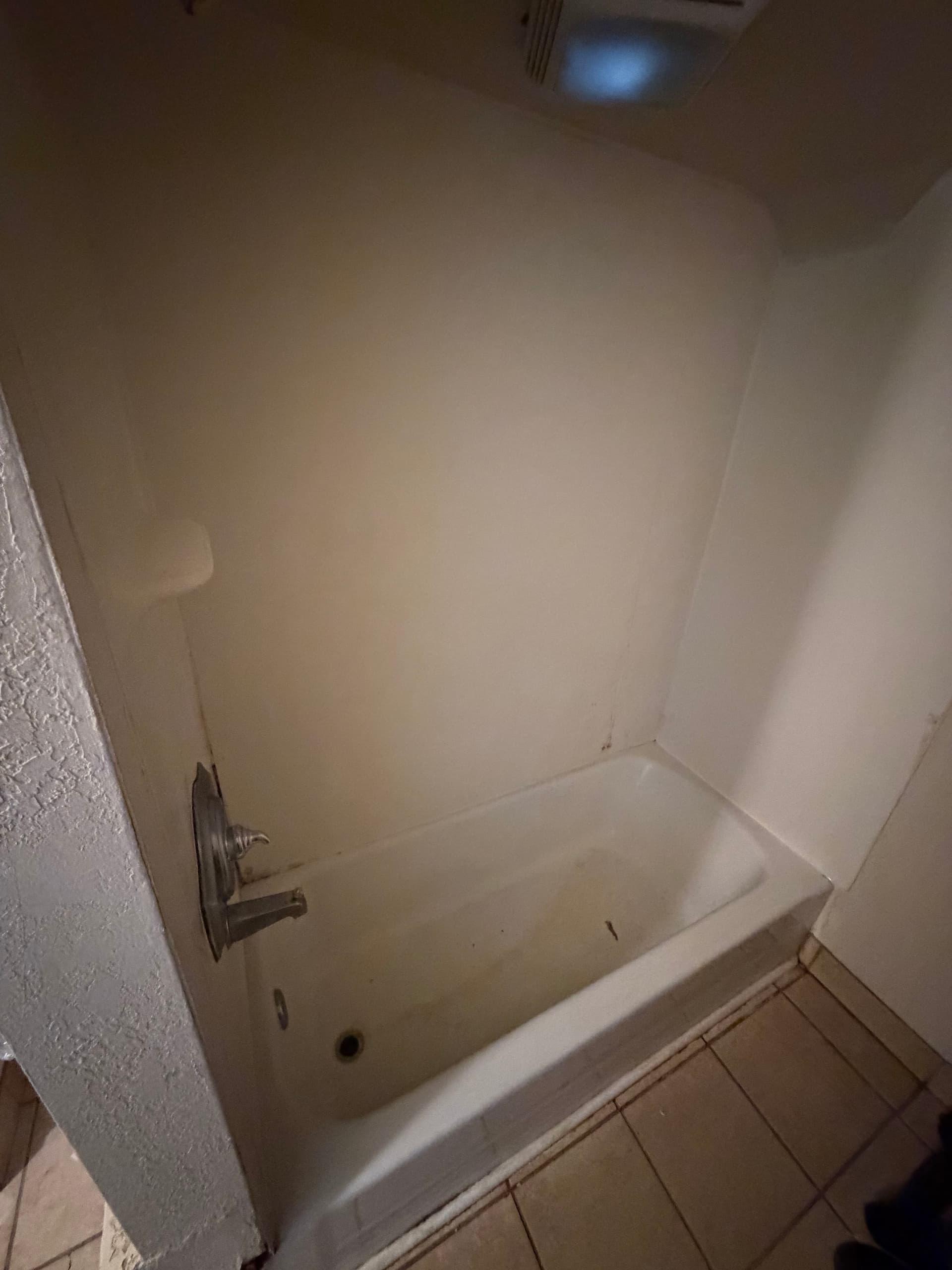 Gallery photos for Badly Neglected Tub Surround Gets a Full Refinish in Milwaukee: Image #4