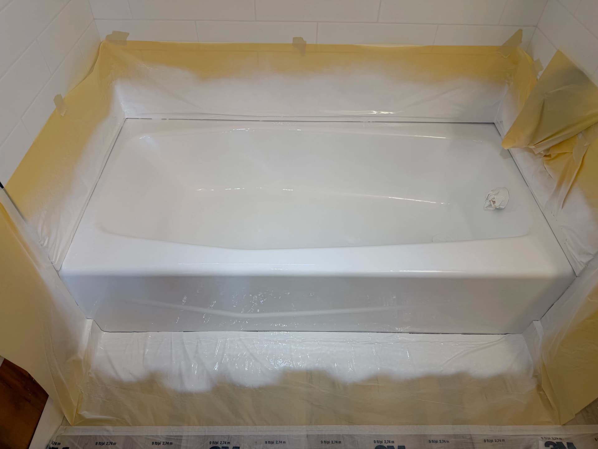 Gallery photos for Cast Iron Tub Refinish - No Demo Required: Image #2