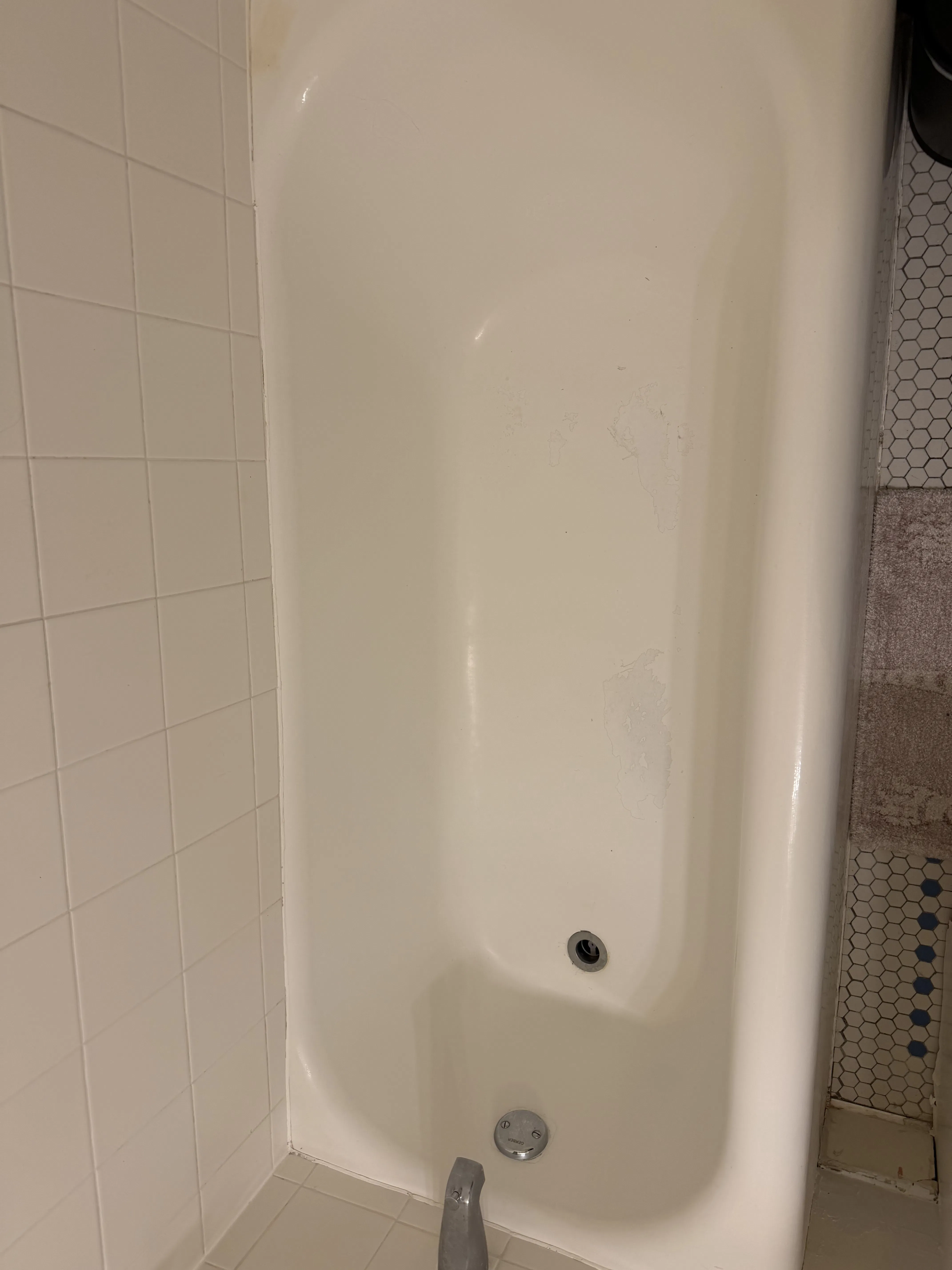 Project Peeling and Cracked Tub Gets a Full Refinish and Nonslip Upgrade image