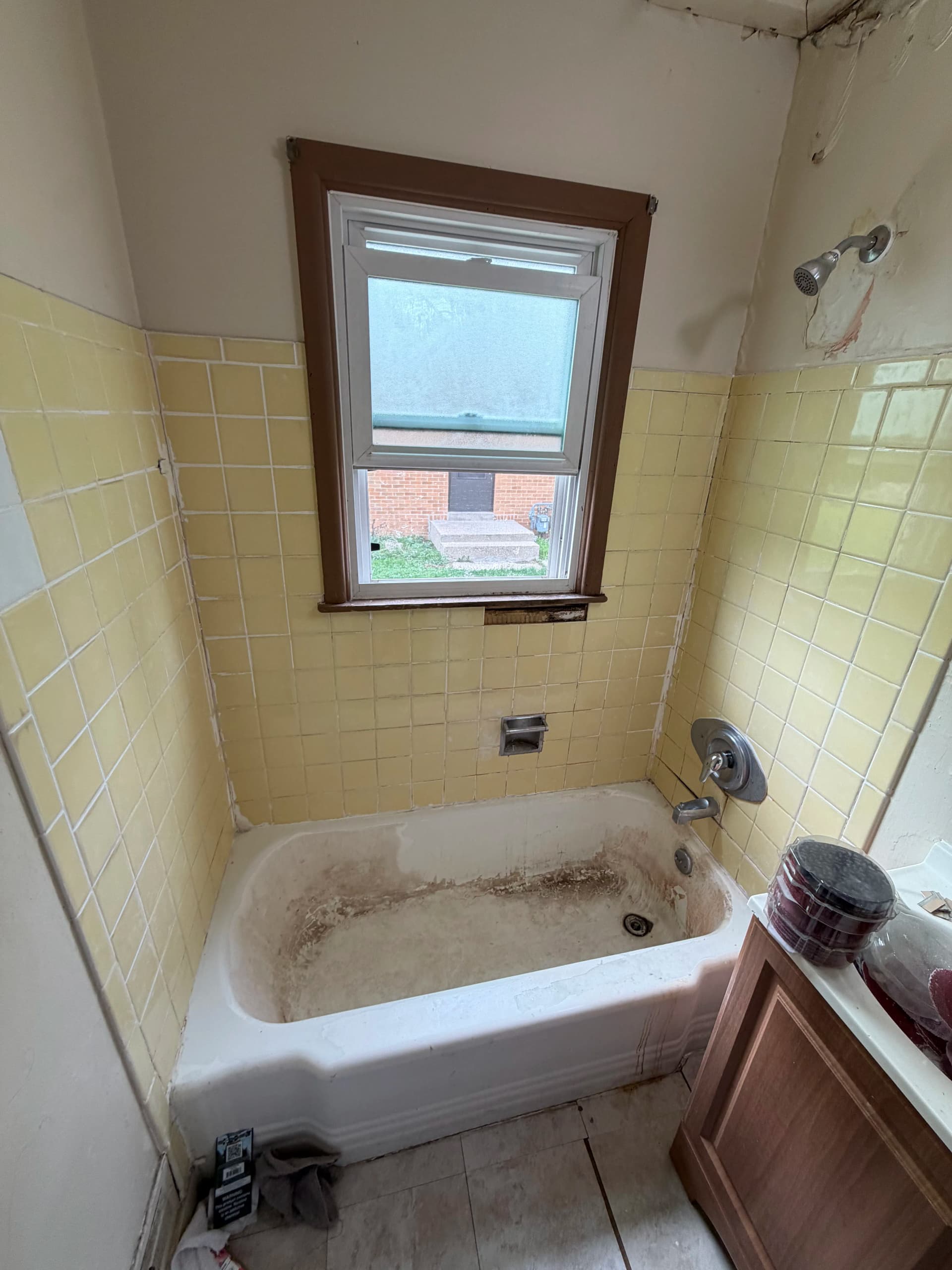 Gallery photos for Shower Leak Repair and Full Tub Refinish Without the Demo Mess: Image #3