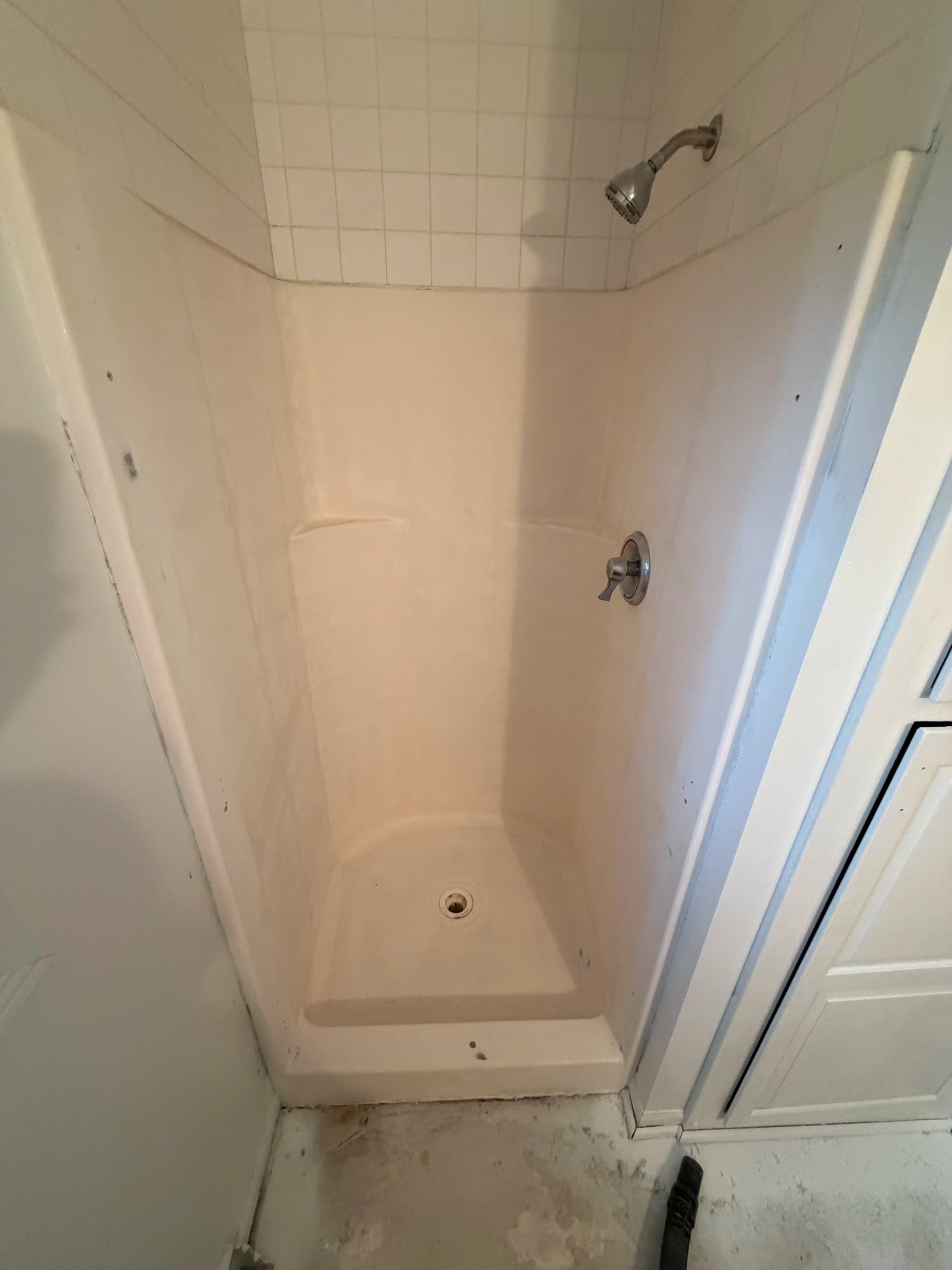 Gallery photos for Fiberglass Surround Refinishing That Skips the Full Replacement: Image #1